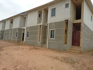 2bdrm Duplex in Airport Road, Kiami for sale