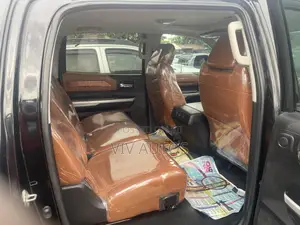 Toyota Tundra 2018 Black