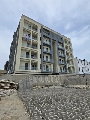 2bdrm Apartment In Bela Vista Estate, Lekki Phase 1 For Sale