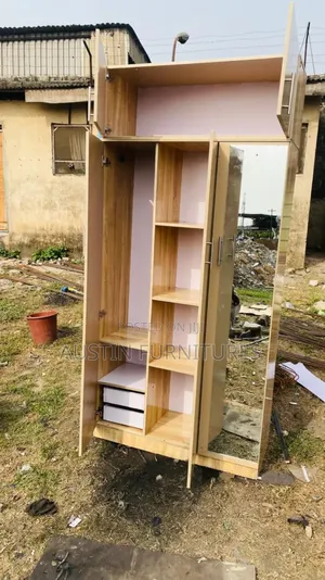 Compart Filled 4 by 6 Wardrobe With Mirror