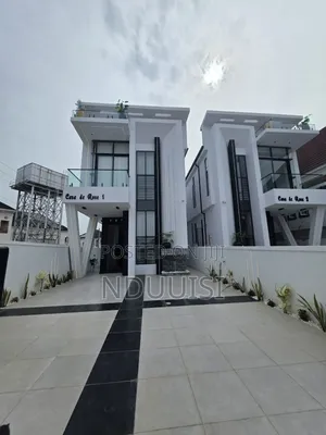 5bdrm Duplex in Ikota Villa Estate for sale