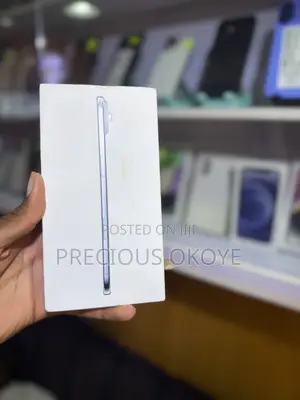 New Apple iPhone Air 256 GB White