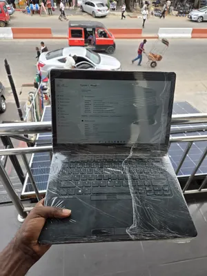 Laptop Dell Latitude 5450 8GB Intel Core i7 SSD 256GB