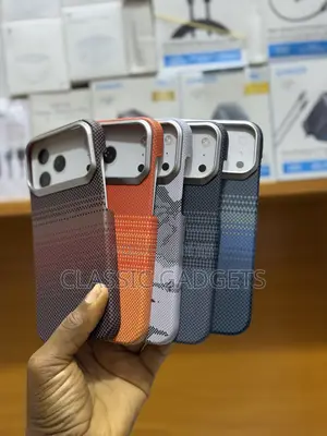 Kevlar Carbon Fiber Ultra Thin Magsafe Case for iPhone 17 Pro Max