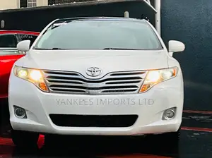 Toyota Venza Limited 2011 White