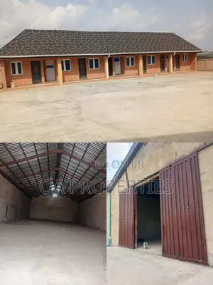 3bay Warehouse of 1,800sqm in Total on the Challange Express, Ibadan.