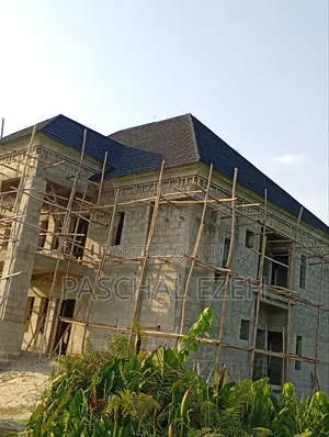 Black Milano Roof Design