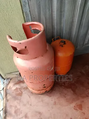 Neatly Used Gas Cylinders for Sale at Bodija Market, Ibadan.12.5kg-