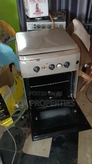 Chigo 4-Face Standing Gas Cooker for Sale at Bodija Market Axis,Ibadan