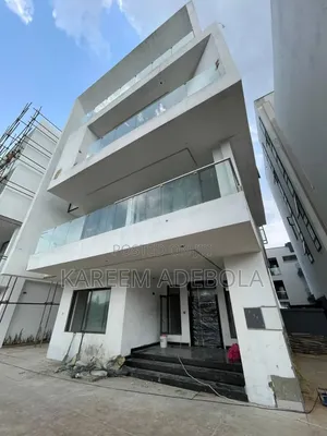 Furnished 5bdrm Duplex in Banana Island for sale