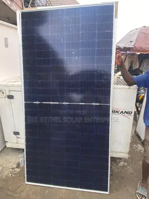 Jinko 555w Halcult Solar Panel Mono