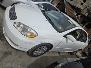 Toyota Corolla 2003 White