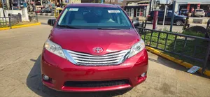 Toyota Sienna LE FWD 8-Passenger 2013 Red