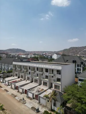 5bdrm Townhouse/Terrace in Katampe Extension for sale