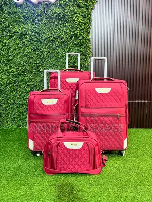 Mendels Luxury 4-Piece Ruby Red Luggage Set