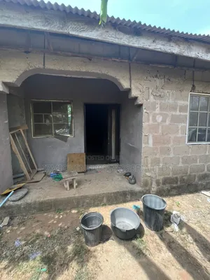 3bdrm Bungalow in Akesan, Egan for sale