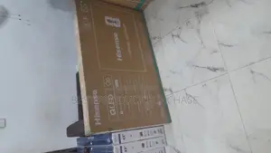 Value Pack: New Hisense 55q6q 55" Smart Qled