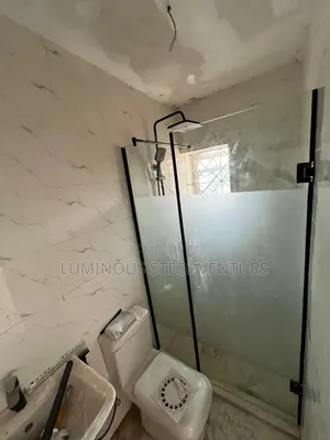 Thickness: 8mm or 10mm Tempered Glass Is Highly Durable.