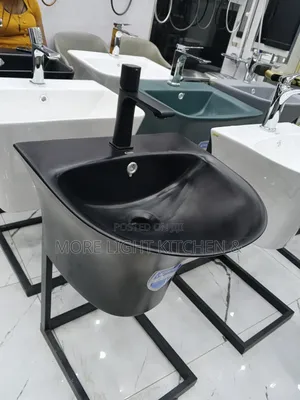 Black Hanging Basin