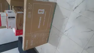 Crystal Clear Hisense 55q6q 55" Smart Television