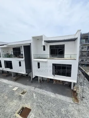2bdrm Penthouse in Ikate for sale