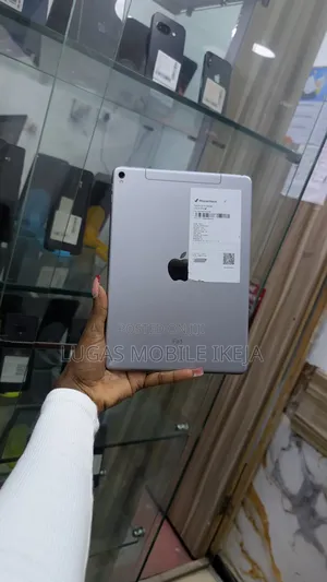 Apple iPad Pro 9.7 (2016) 128 GB Silver
