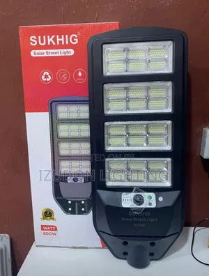 Top Quality 800 Watts Sukhig Solar Street Light