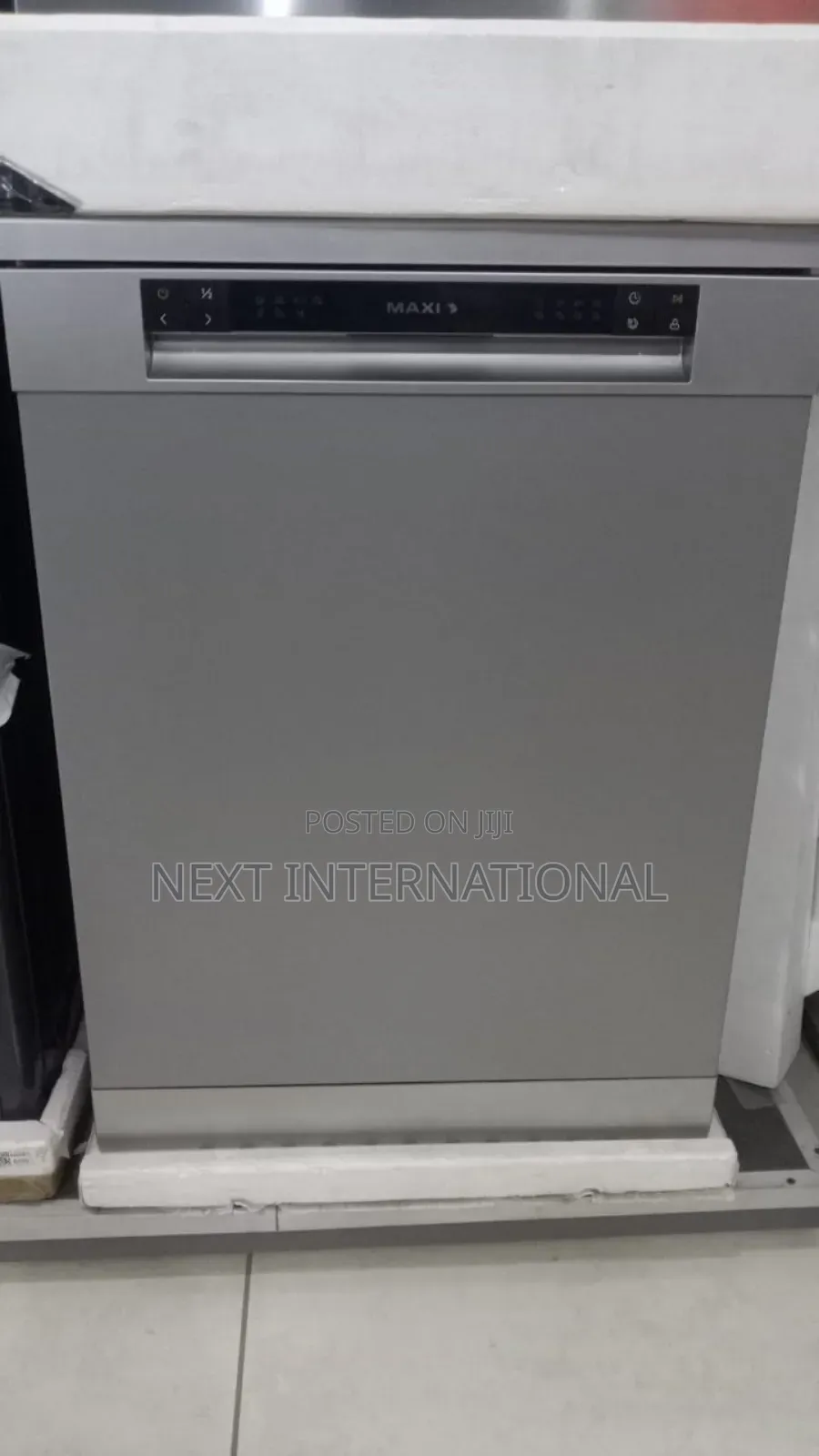 Maxi Dishwasher Machine