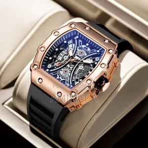 Luxurious Men Watch Rubber Strap With Golden Face