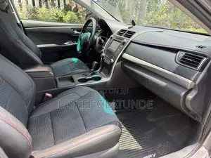 Toyota Camry SE 4dr Sedan (2.5L 4cyl 6A) 2015 Gray