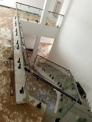 Plan 10mm Glass Tampered Glass With, Spigot Sound