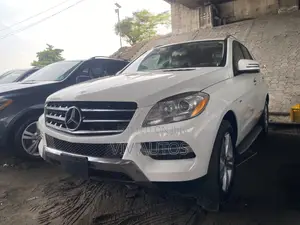 Mercedes-Benz M Class ML350 4MATIC 4dr SUV AWD (3.5L 6cyl 7A) 2015