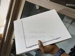 New Laptop Apple MacBook Air 2026 M5 13-inch 16GB Apple M5 SSD 512GB