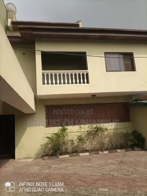 5bdrm Duplex in Berger for sale