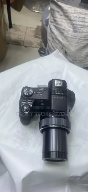 Sony Cyber Shot DSC-Hx200v