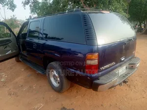 GMC Yukon 2004 Blue