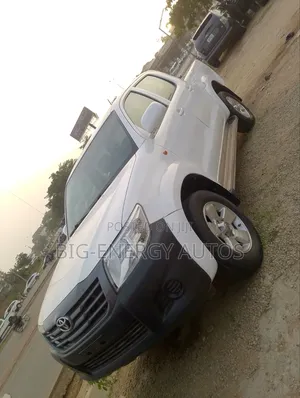 Toyota Hilux SR5 4x4 2017 White
