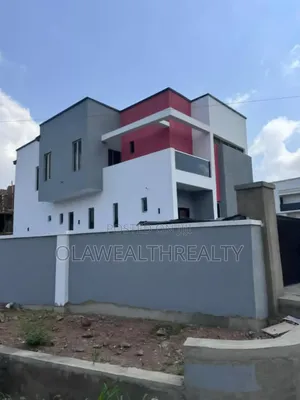 4bdrm Duplex in Carlton Gate Estate, Ibadan for sale