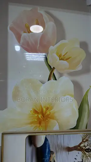 Elegant Floral Glass Wall Art Décor