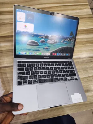 Laptop Apple MacBook Pro 2022 M2 8GB Apple M2 SSD 256GB