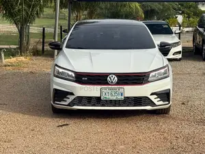 Volkswagen Passat 3.6L V6 GT 2018 White