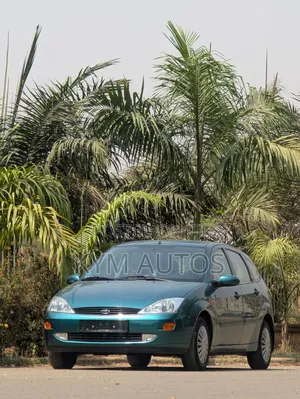 Ford Focus SE 2011 Green
