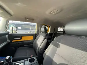 Toyota FJ Cruiser 2007 Yellow