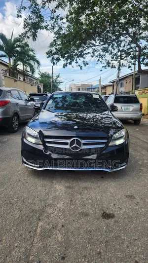 Mercedes-Benz C300 Luxury 4dr AWD 4Matic Sedan (2.0L 4cyl 7A) 2015