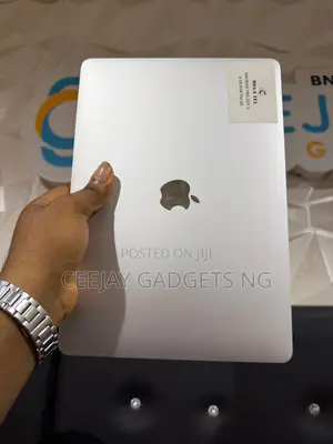 Laptop Apple MacBook Pro 2019 16GB Intel Core i5 SSD 256GB