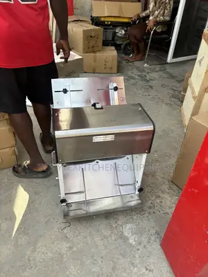 Commercial Bread Slicer Machine – Heavy Duty Bakery Equipment