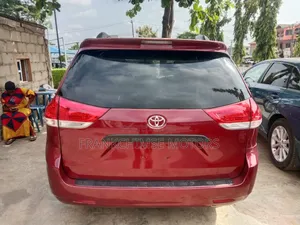 Toyota Sienna 7 Passenger 2011 Red
