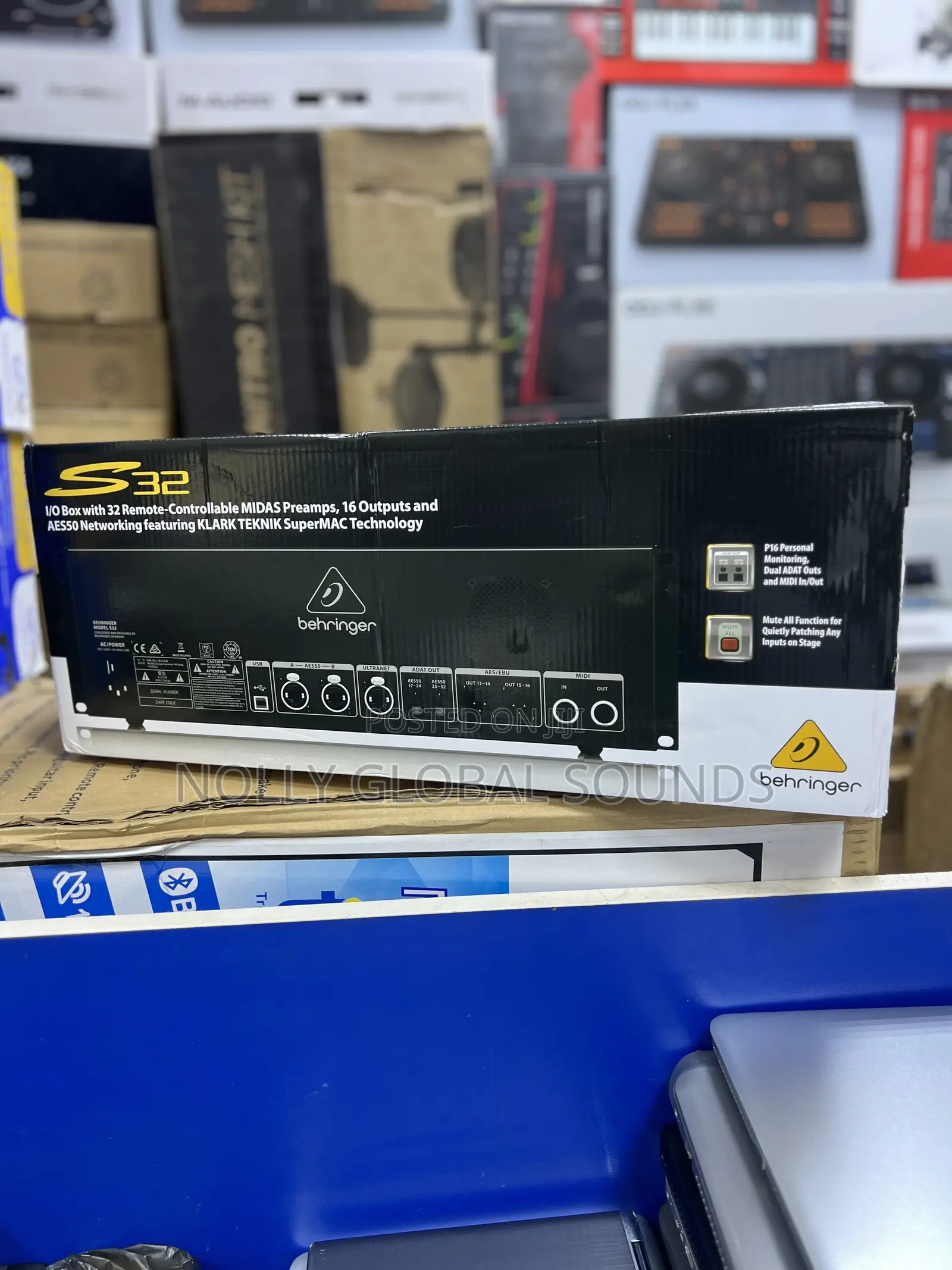 Behringer S32 32-channel Stage Box