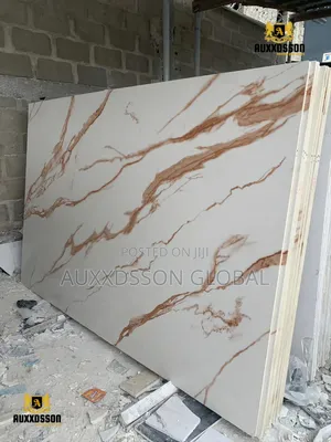 Gold Crest White Quartz Slabs