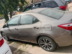 Toyota Corolla L 4dr Sedan (1.8L 4cyl 4A) 2015 Gray